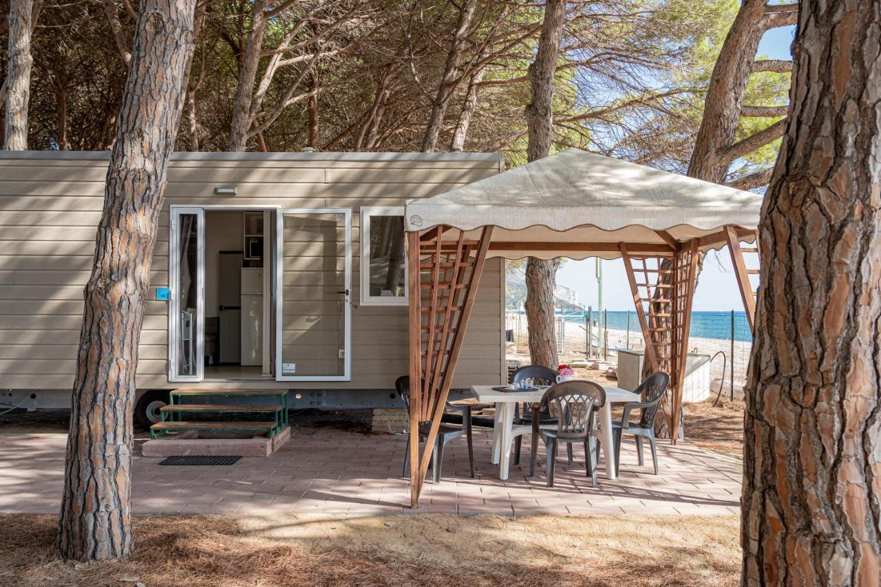 Camping&Village Le Cernie Лотцорай Екстериор снимка